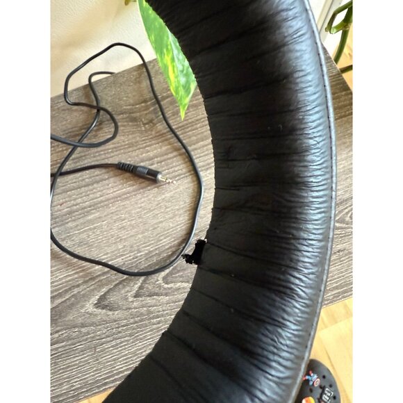 Polsen Studio Monitor Headphones with Aux Cable - Picture 6 of 11